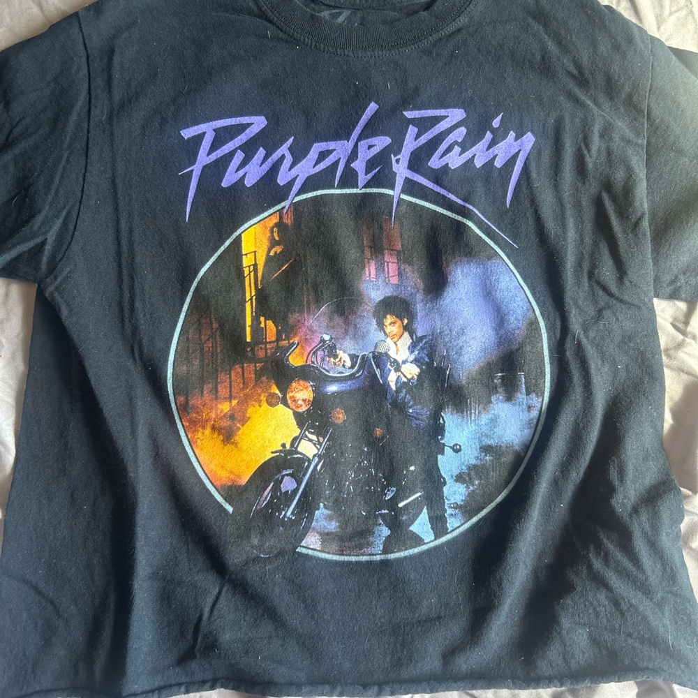 Women’s tee shirt